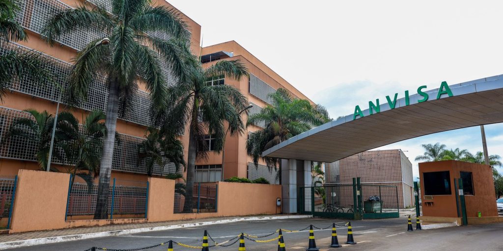 Anvisa ordena retirada de antibióticos e outros medicamentos do mercado