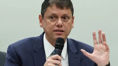 TCE-SP aprova contas de Tarcísio, mas aponta falhas em fiscalização
