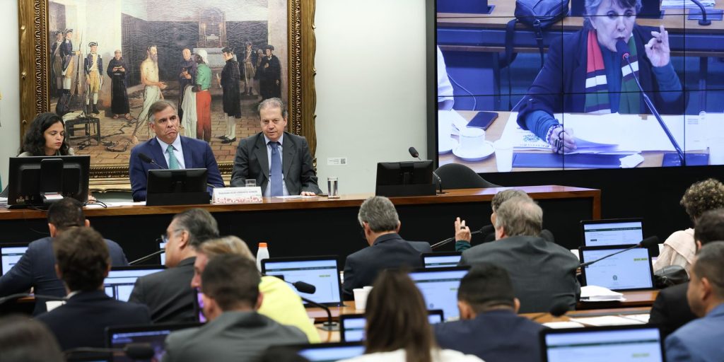 Câmara avança com redução de maioridade penal para 16 anos