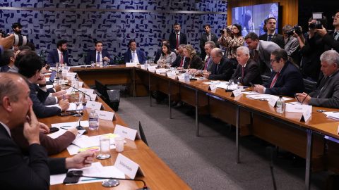 Governo recua na urgência da 6×1 e libera votações na Câmara
