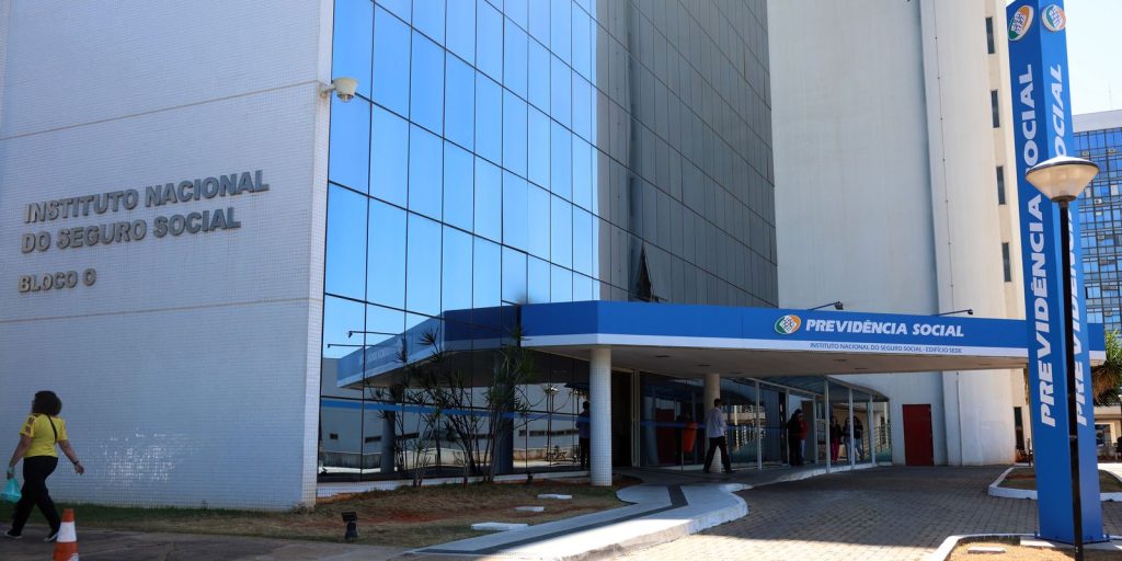 INSS encerra sábado prazo para reclamar descontos não autorizados
