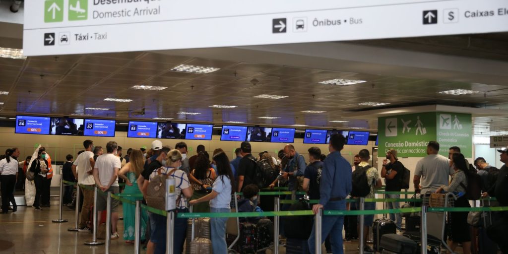 Aeroportos esperam 400 mil viajantes no feriado de Corpus Christi