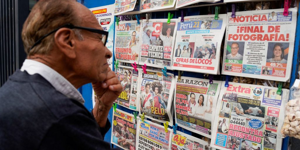 Peru: Sánchez vence por margem mínima em apuração acirrada
