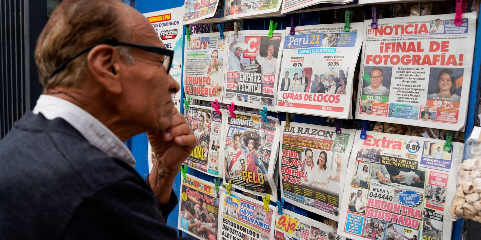 Peru: Sánchez vence por margem mínima em apuração acirrada
