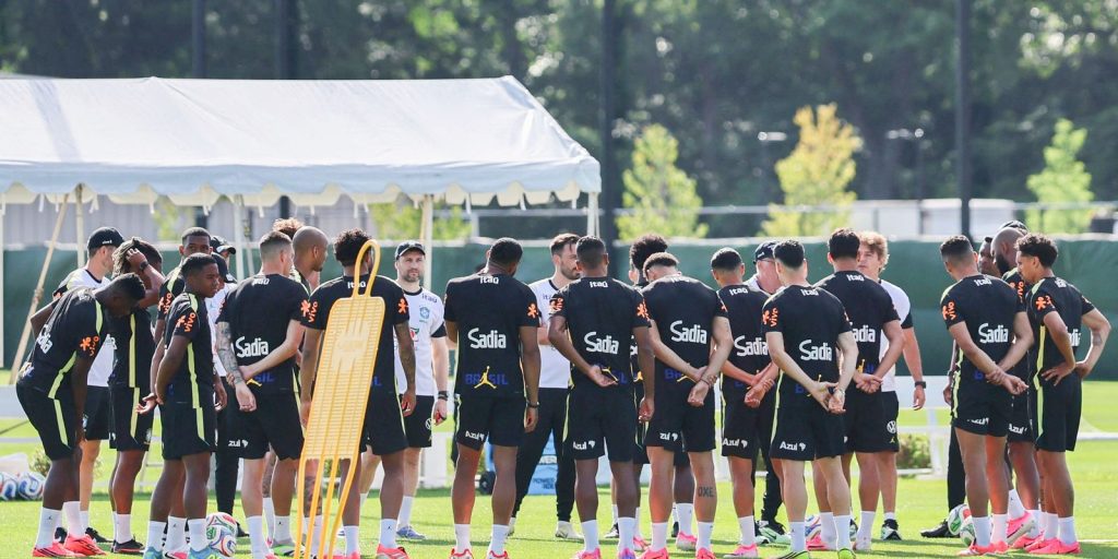 Brasil encerra preparação antes do duelo contra Haiti na Copa