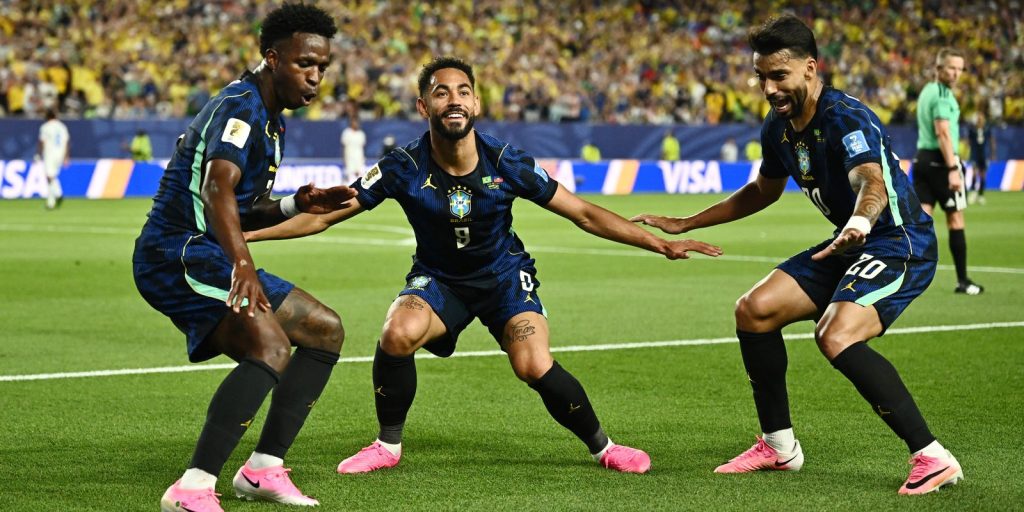 Brasil enfrenta Escócia em jogo decisivo pela Copa do Mundo