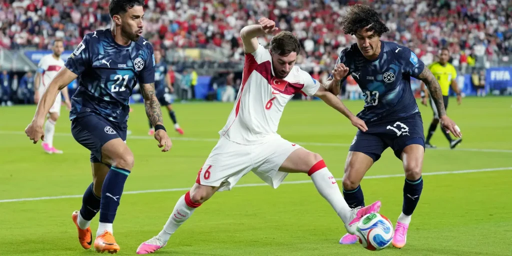 Paraguai bate Turquia e a elimina da Copa; marcou em 1 minuto