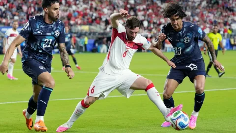 Paraguai bate Turquia e a elimina da Copa; marcou em 1 minuto