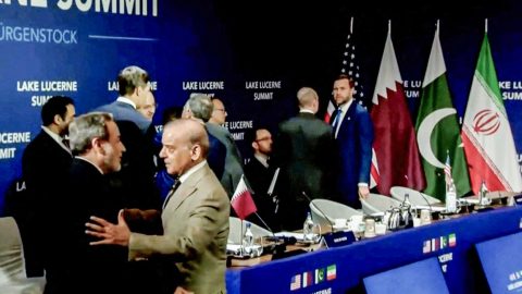 Negociações EUA-Irã avançam enquanto Israel mantém tropas no Líbano