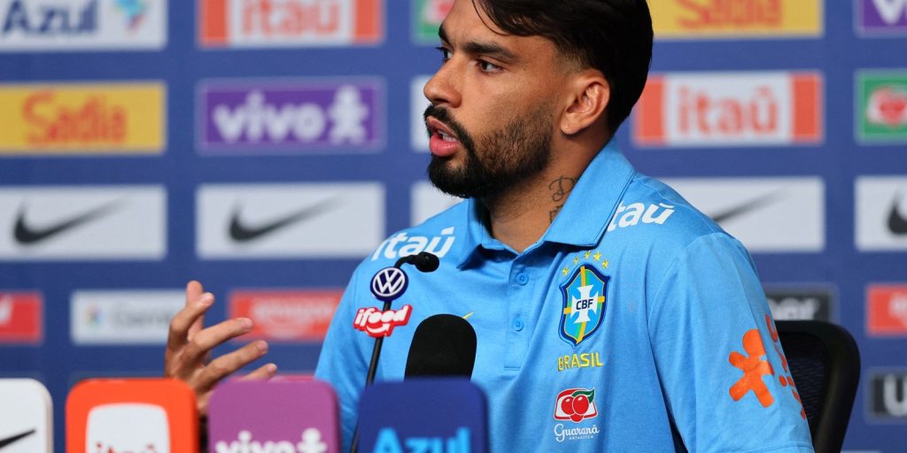 Paquetá celebra retorno de Neymar aos treinos da seleção