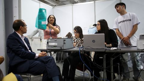 Petro acusa fraude em eleição colombiana após derrota preliminar