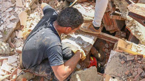 Brasil envia equipes de resgate à Venezuela após terremoto devastador