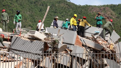 Terremoto na Venezuela: mortos chegam a 1.450 e buscas prosseguem