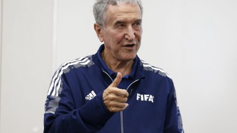Lenda do tricampeão interned em clínica do Rio aos 83 anos
