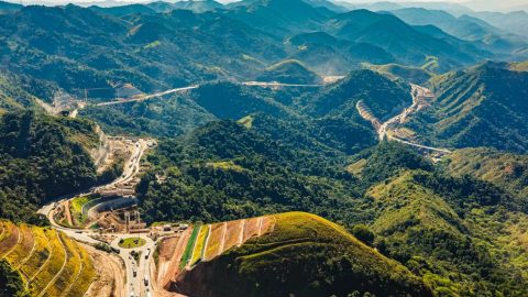 Lula abre primeira fase de rodovia na Serra das Araras