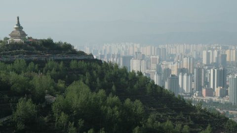 Abalo de 6,3 deixa rastro de morte e ferimentos no noroeste chinês