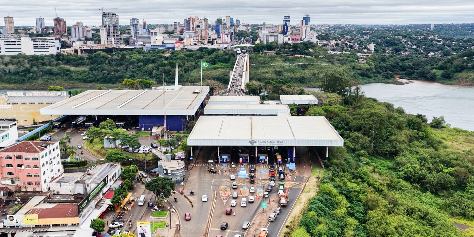 Brasil amplia operações policiais nas fronteiras sul