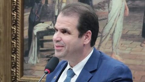 Câmara vota novo Código de Trânsito em julho; proposta libera direção para menores de 16