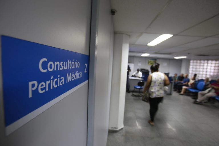MP amplia programa para desafogar fila de benefícios no INSS