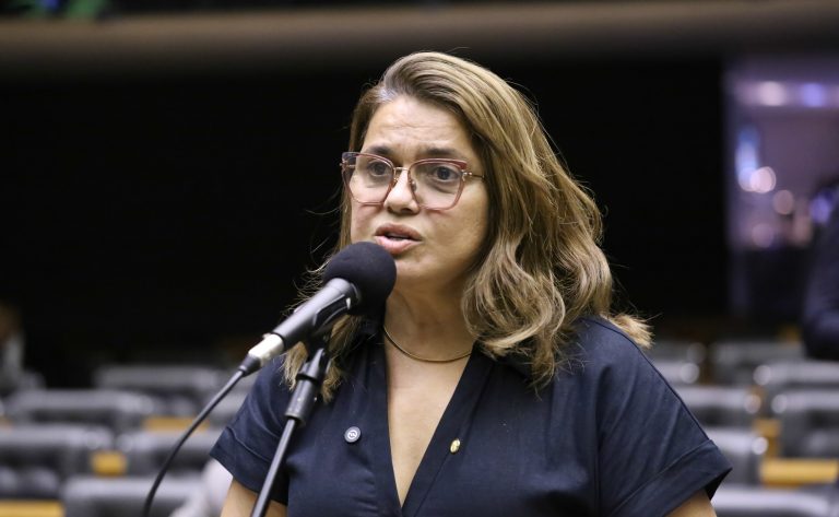 Câmara veta publicidade sexual em eventos esportivos abertos ao público