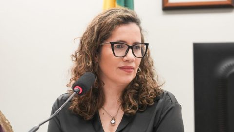 Câmara bloqueia financiamento público para obras que promovam violência contra mulheres