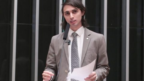 Câmara aprova dedução total de gastos com educação de deficientes no IR