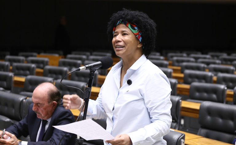 Câmara aprova isenção fiscal para adaptações de veículos de deficientes