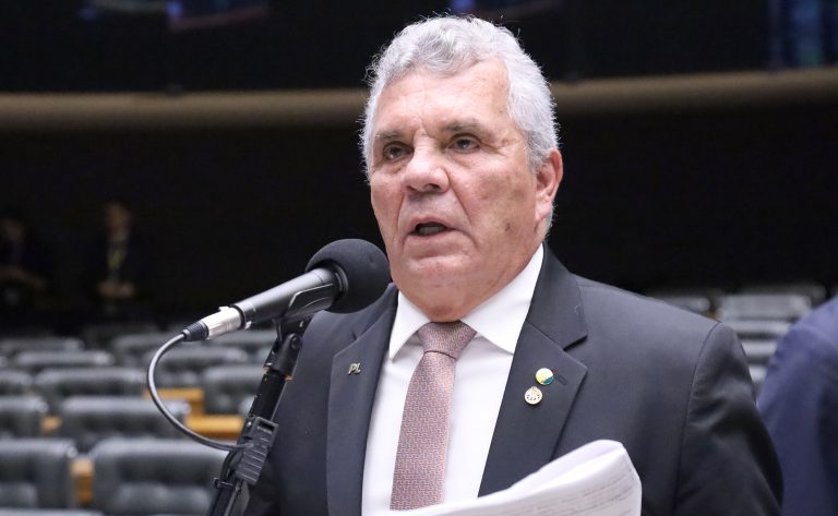 Câmara aprova auxílio a agricultores vítimas de desastres climáticos