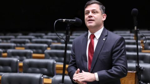 Câmara suspende demarcação de terra indígena no Paraná