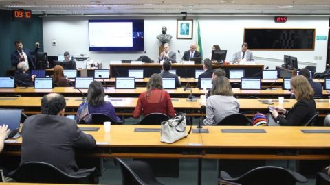 Falsificação e crime organizado aumentam custos e informalidade na indústria
