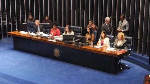 Congresso lança agenda com foco em cotas femininas e orçamento para mulheres