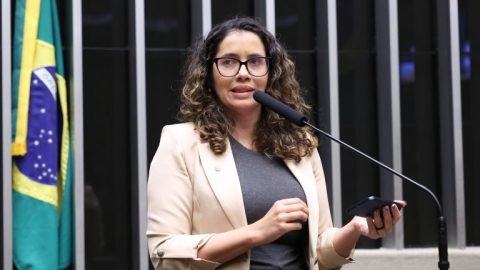 Câmara aprova licença para pais acompanharem filho doente