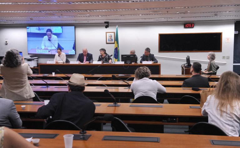 Setor de acupuntura mobiliza apoio para criar data comemorativa nacional