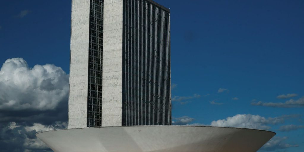 Governo quer ampliar limite de faturamento do MEI esta semana