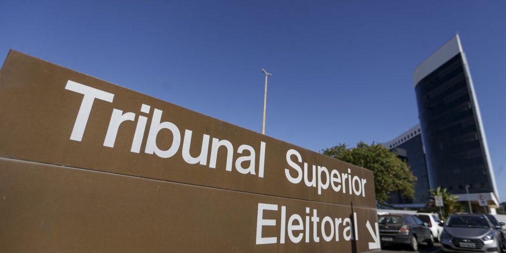 PL fica com maior fatia de R$ 4,9 bi do fundo eleitoral para 2026