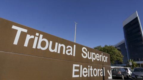 PL fica com maior fatia de R$ 4,9 bi do fundo eleitoral para 2026