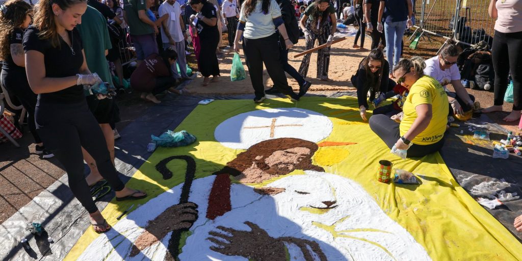 Jovens celebram fé e amizade longe das telas na Esplanada