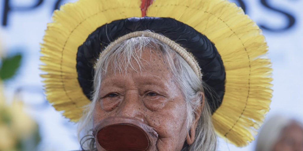 Cacique Raoni evolui clinicamente, mas permanece na UTI