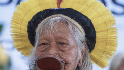 Cacique Raoni evolui clinicamente, mas permanece na UTI