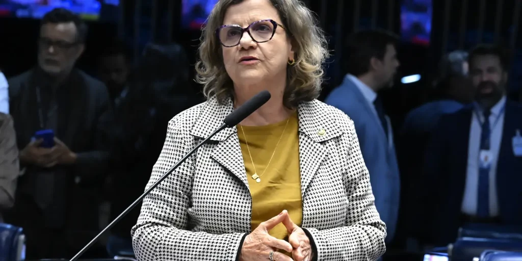 Lula aponta Teresa Leitão para liderar governo no Senado