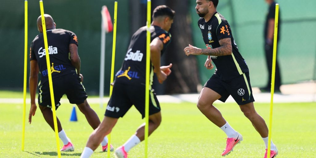 Brasil retoma trabalhos e se prepara para encarar Haiti na Copa