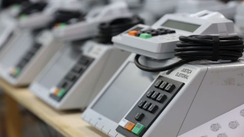 Partidos começam processo de escolha de candidatos para 2026