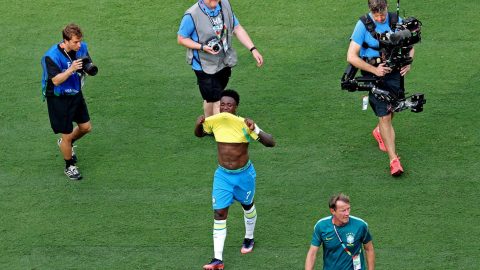 Vini Jr. jura retomar sonho do hexa após eliminação na Copa