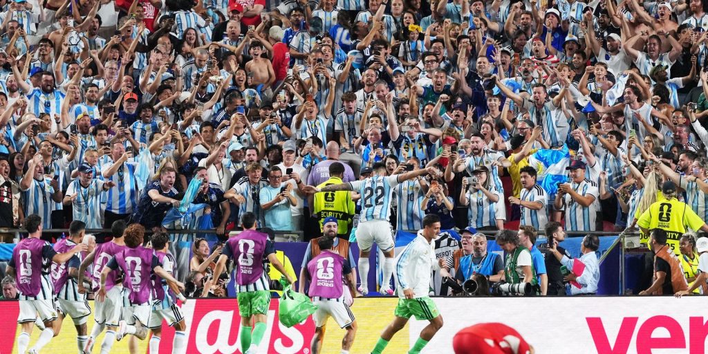 Argentina bate Suíça e avança à semifinal da Copa 2026