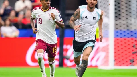 Argentina e Espanha decidem Copa 2026 em inédito duelo de campeões