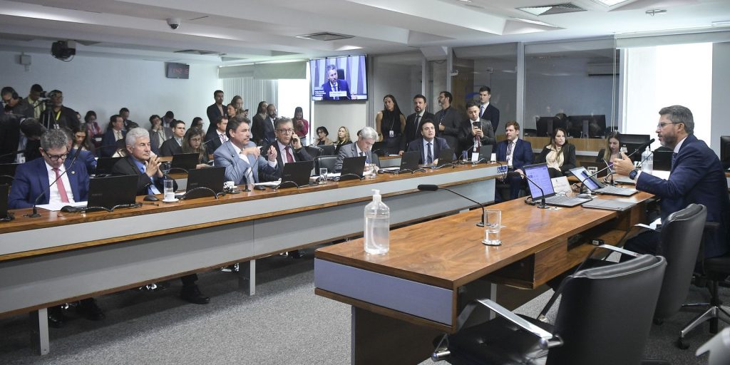Votação sobre minerais críticos é adiada no Senado