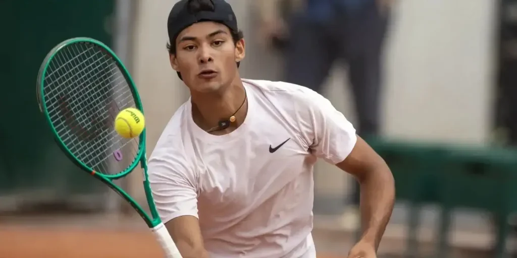 Tênis brasileiro brilha em Wimbledon juvenil com título e finalista