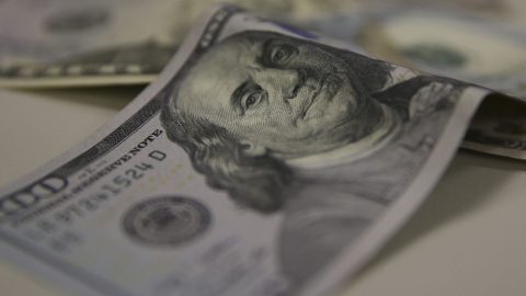 EUA ampliam pressão tarifária ao Brasil com nova sobretaxa de 12,5%