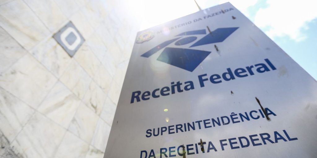 Receita federal arrecada R$ 264,4 bi em junho com expansão de 7,7%