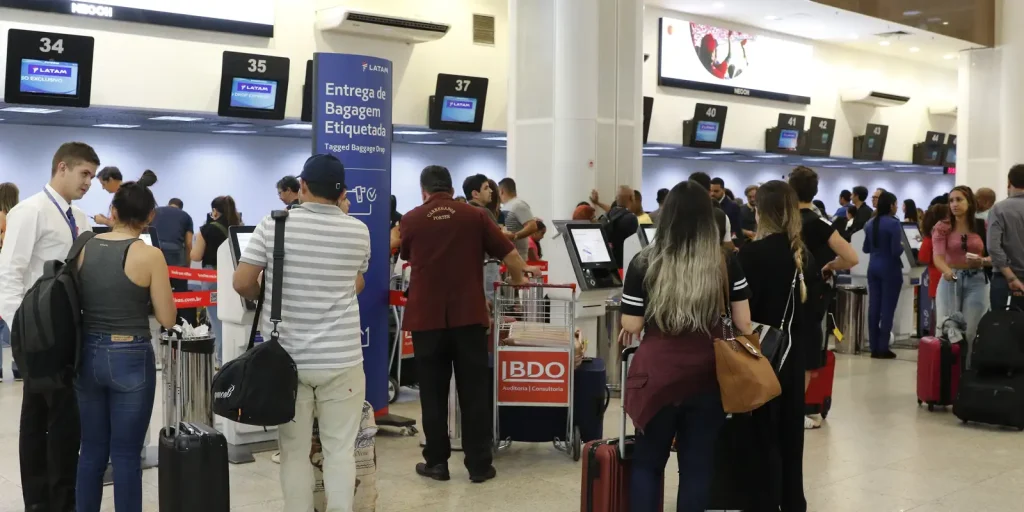 Serviços recuam em maio com transportes em queda